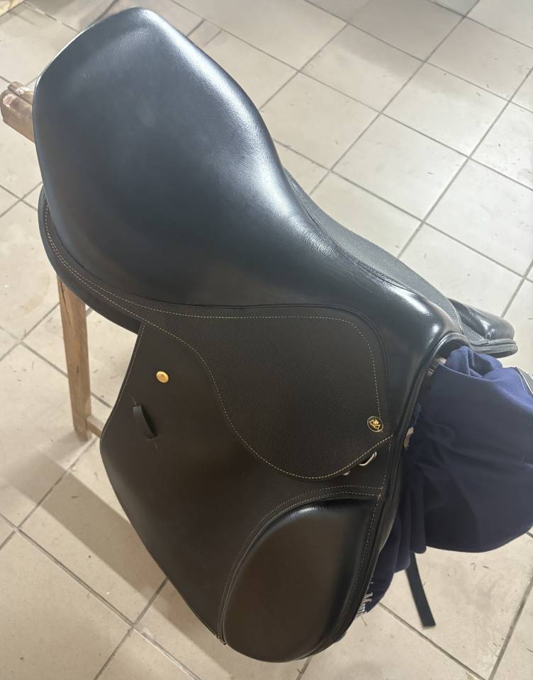 Selle mixte Eric Mondange 17,5 / noir / juin 2025