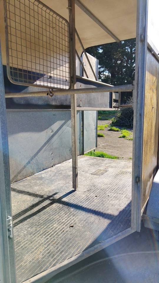 VAN 2 PLACES &ndash; MARQUE FAUTRAS