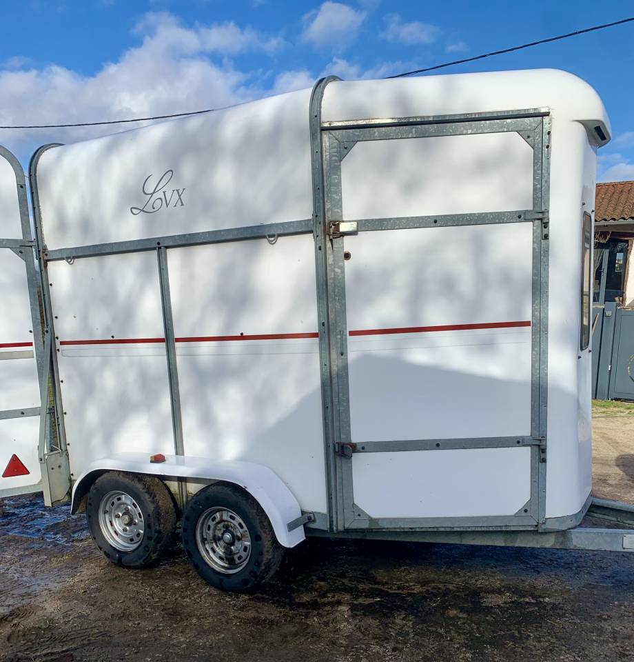 Van FAUTRAS 2 places