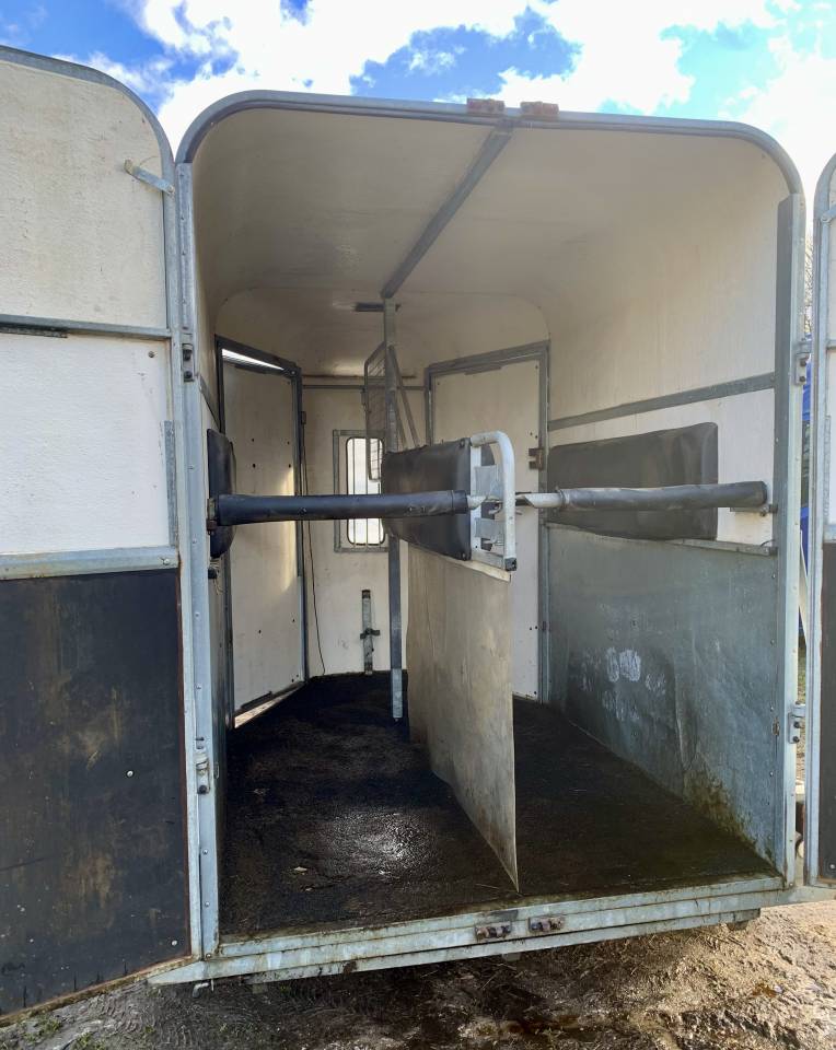 Van FAUTRAS 2 places