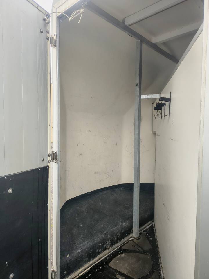 Van cheval libert&eacute; 3 places obliques 