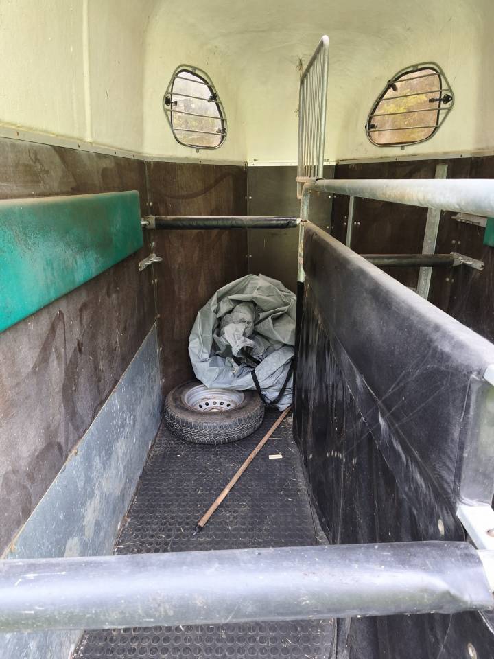 VAN DEUX CHEVEAUX MARQUE CHEVAL LIBERTE DE 2003