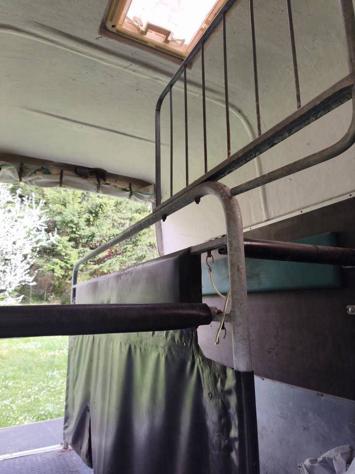 VAN DEUX CHEVEAUX MARQUE CHEVAL LIBERTE DE 2003