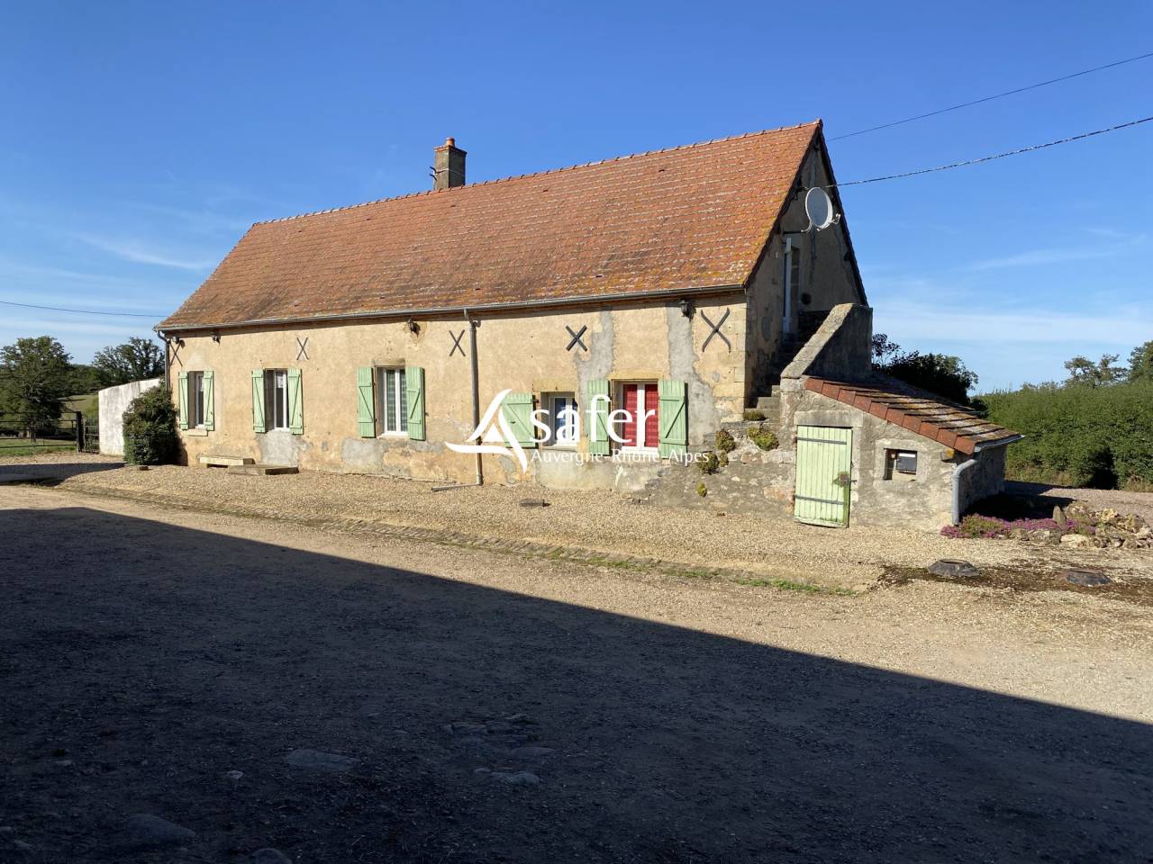 Exploitation avicole / bovin - Secteurs Moulin Montlu&ccedil;on