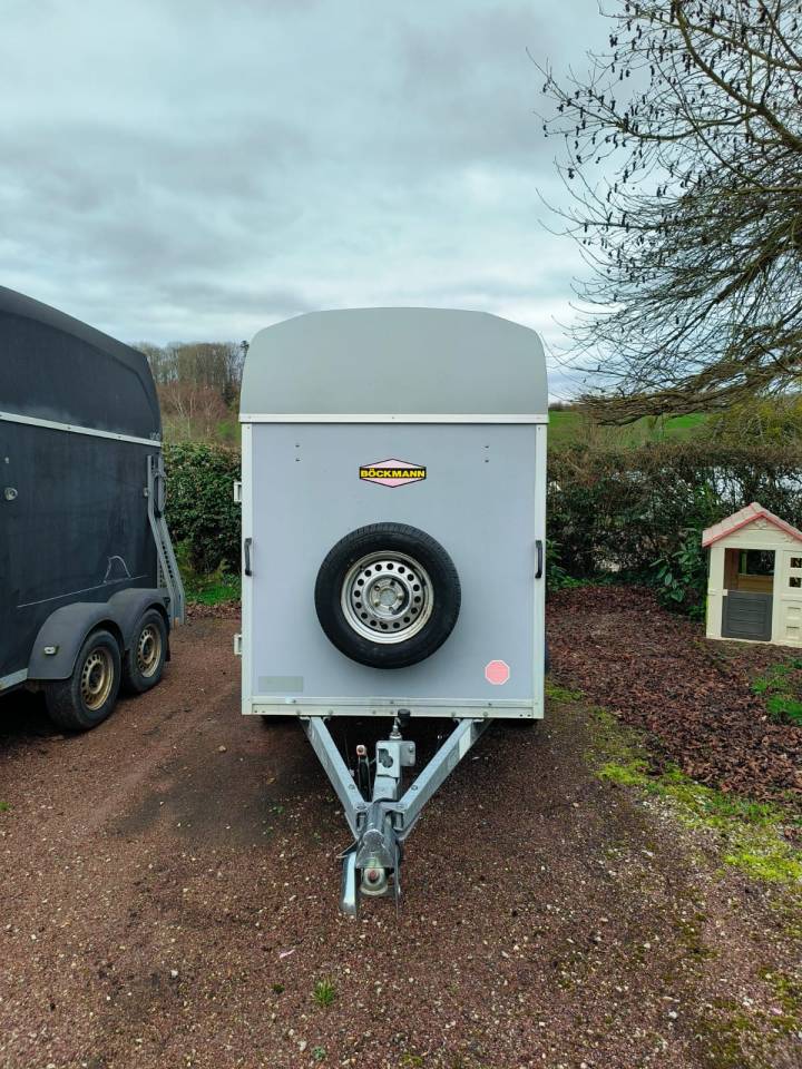 A vendre remorque fourgon B&ouml;ckmann