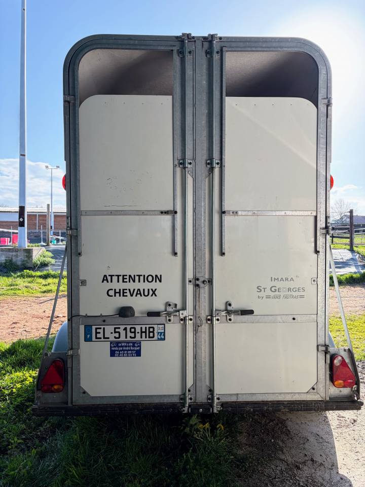 Van Fautras 2 places St Georges