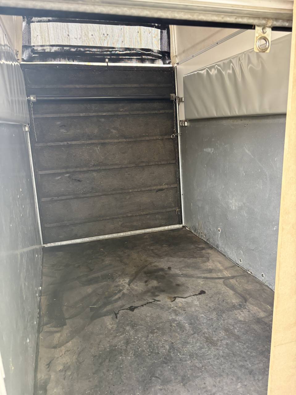 Location van 1,5 places