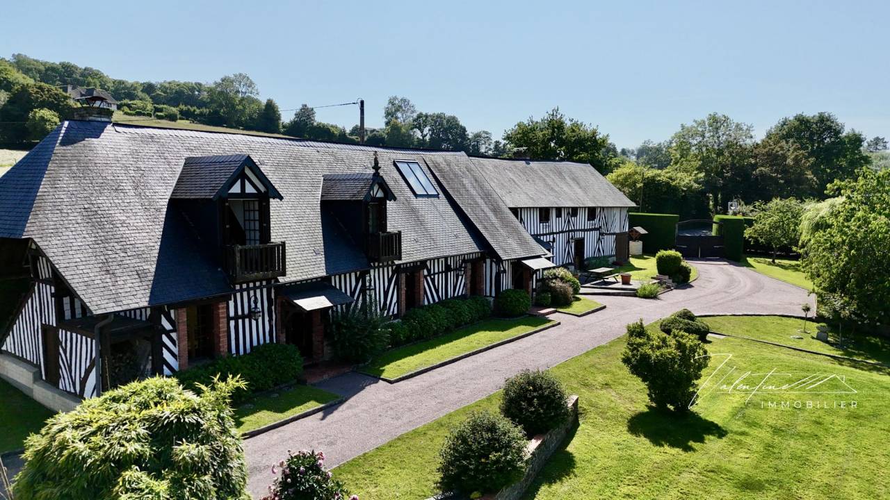 PROPRI&Eacute;T&Eacute; FAMILIALE AUX PORTES DE BEAUMONT-EN-AUGE