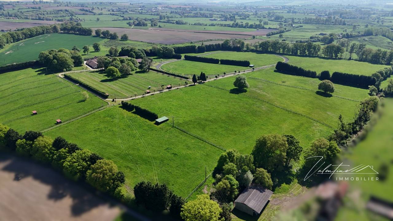 HARAS D'EXCEPTION SUR 22 HECTARES