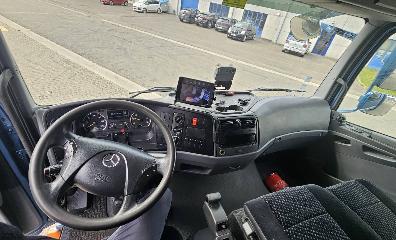 Camion Chevaux &ndash; Mercedes Atego 8T6 - 4 chevaux