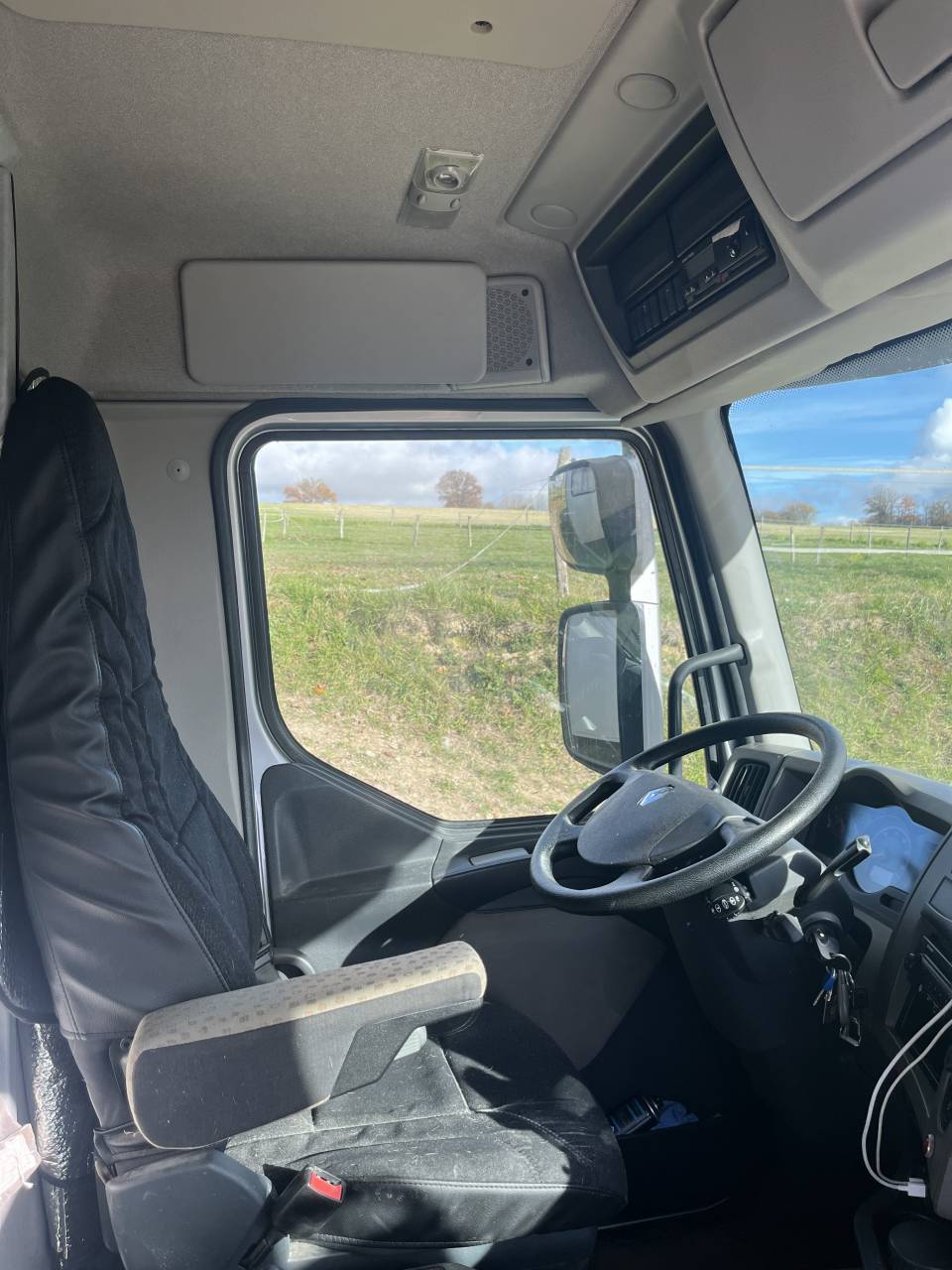 PL 8 places chevaux 6 couchages Renault 430 de 2012 