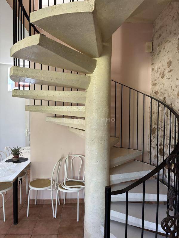 Domaine d'exception avec ch&acirc;teau XIX? si&egrave;cle, g&icirc;tes et 13