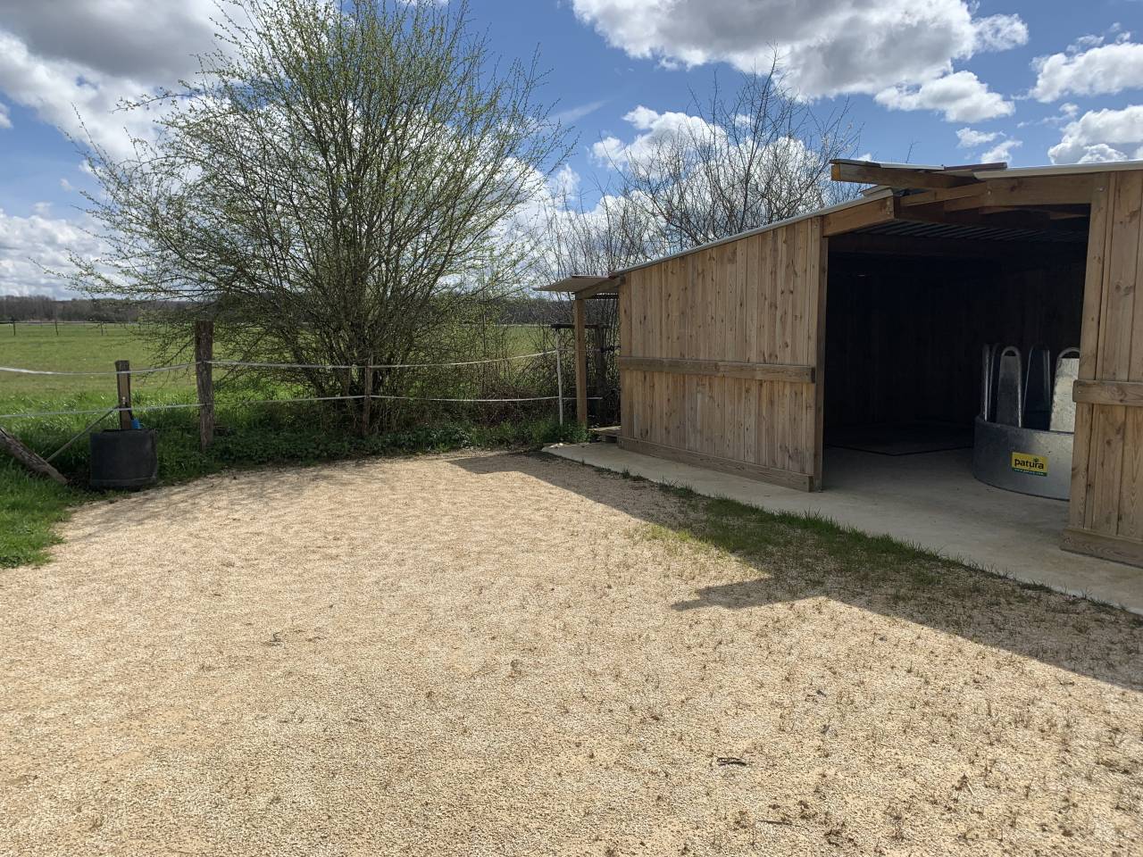 &Eacute;curie ind&eacute;pendante pour deux petits chevaux