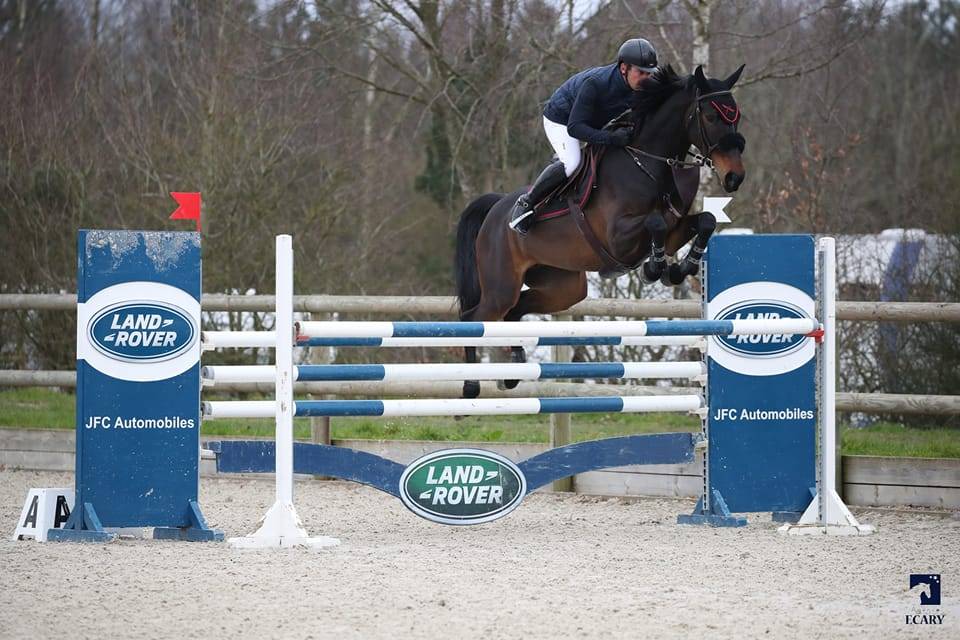 JUMENT PAR CORNET OBOLENSKY X PAPILLON ROUGE