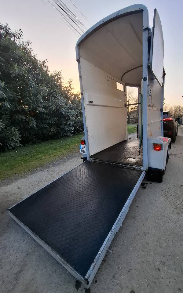 Van Lesage 1.5 place