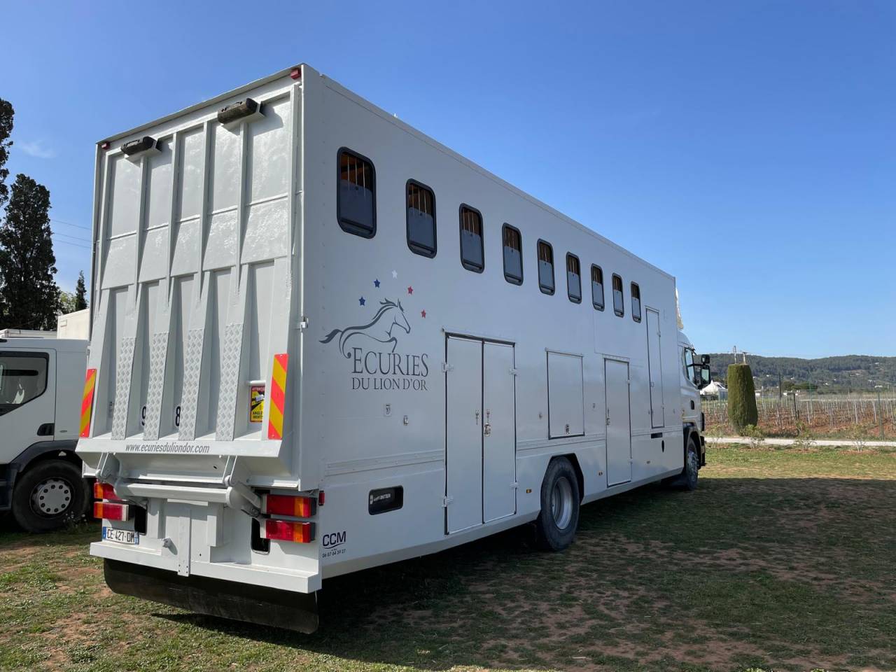 Camion Scania 9 Places Chevaux plus home car.