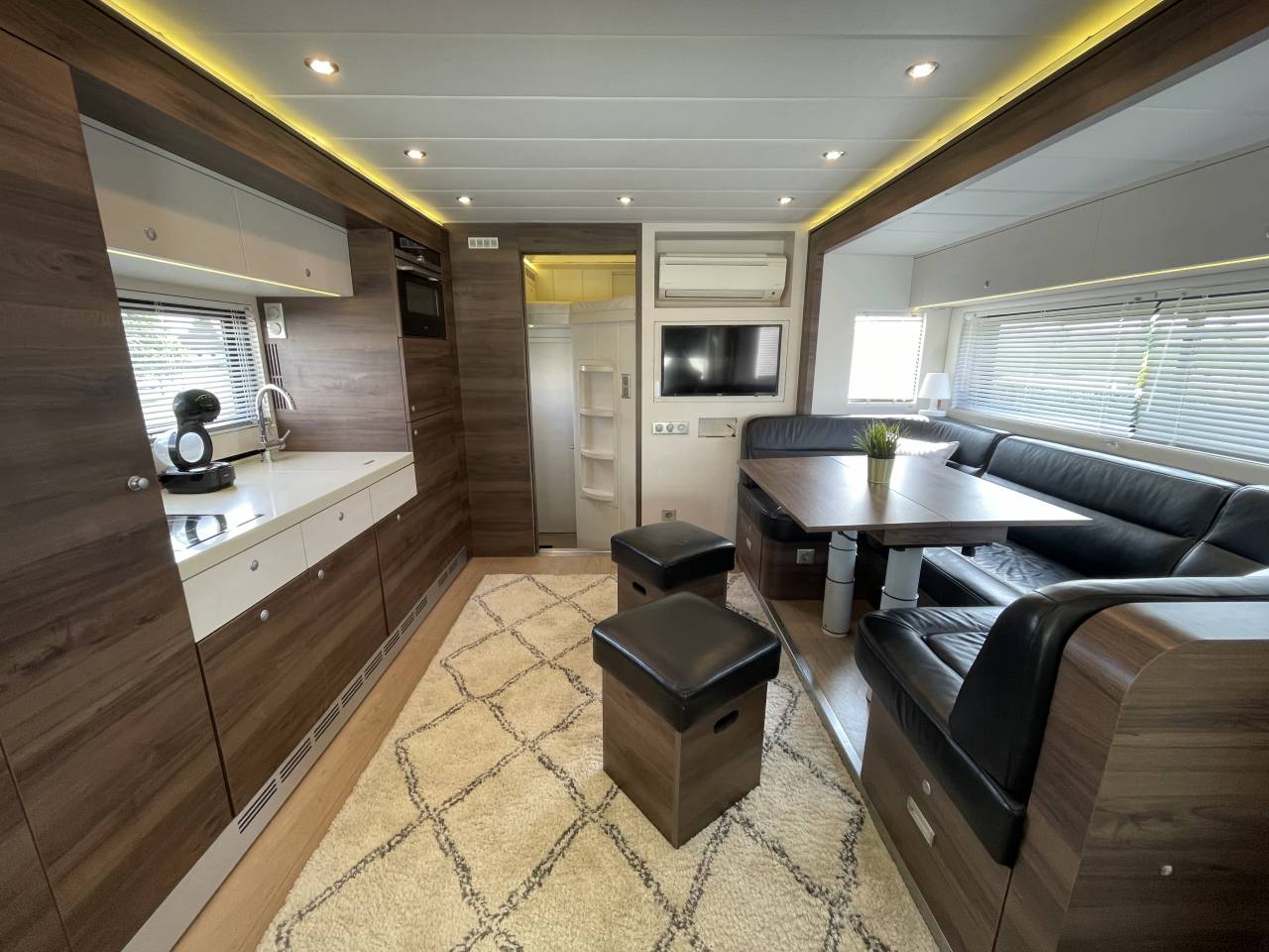 STX Volvo FH540, double pop-out, push up