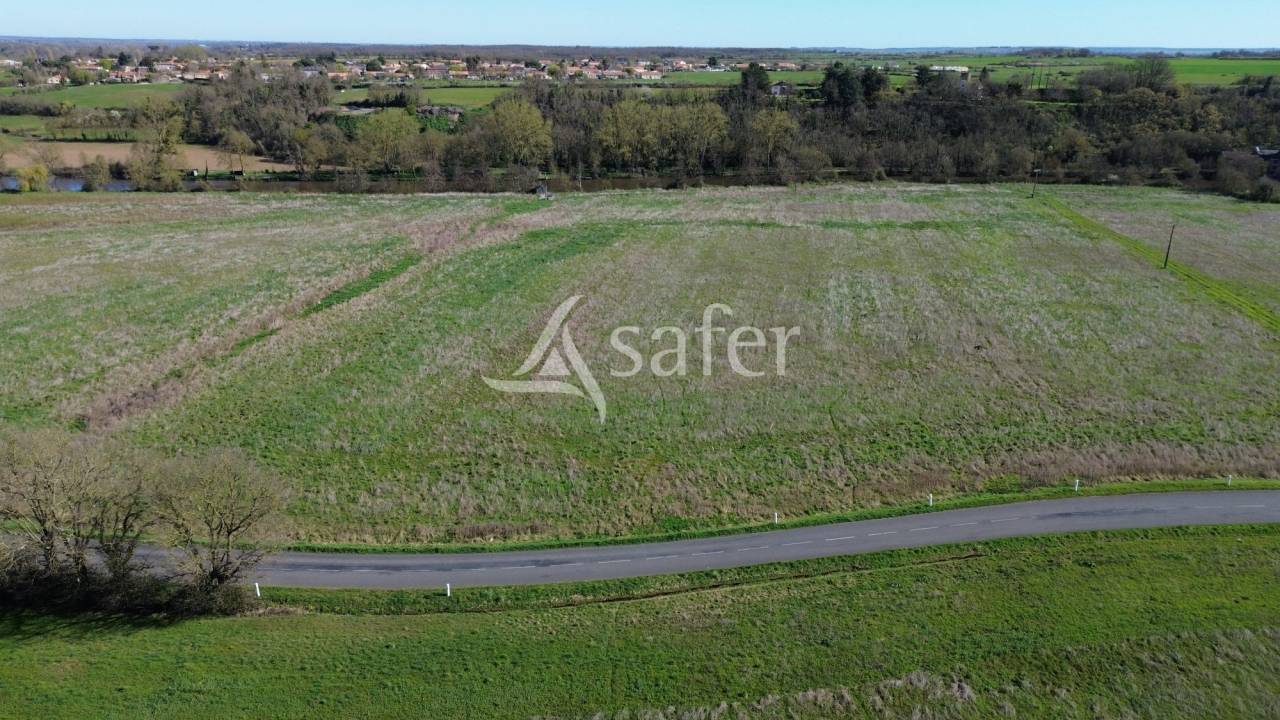 Exploitation c&eacute;r&eacute;ali&egrave;re sur 720 ha