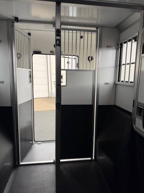 AKX Renault Mast 3.5T 2 chevaux - 170CV -  5 places