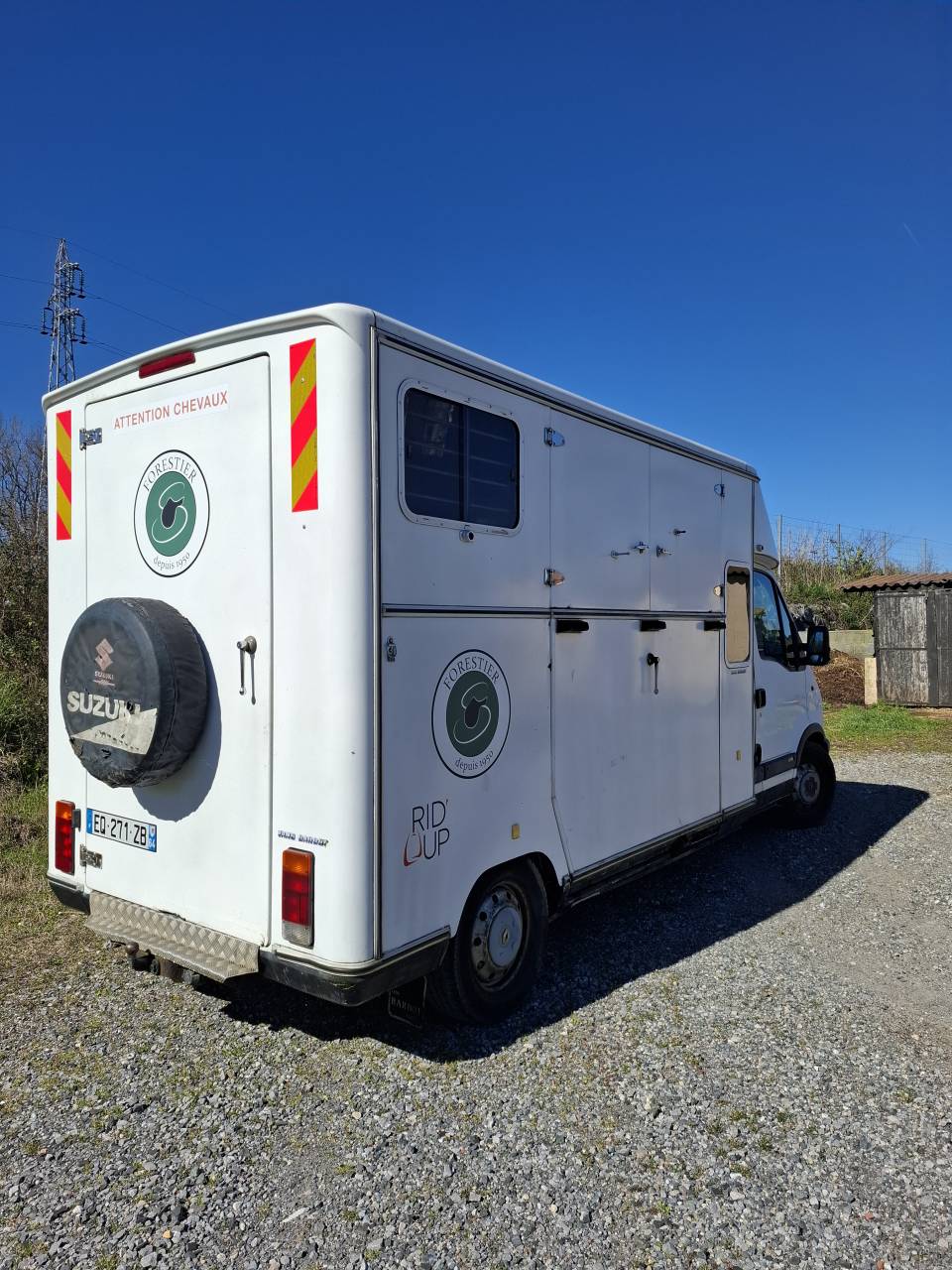 AV Camion chevaux vl Renault Master
