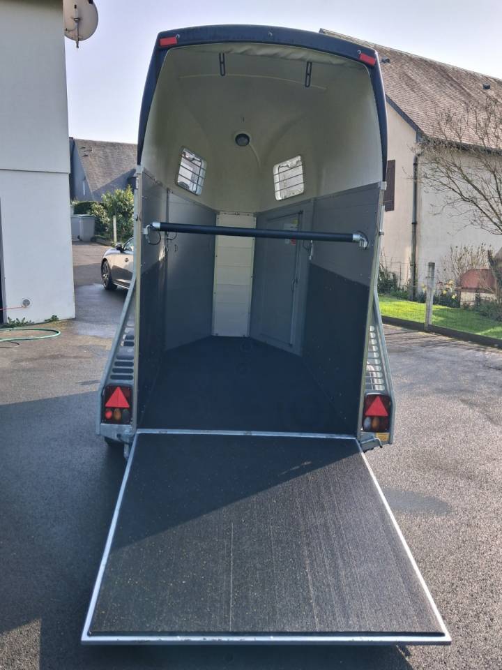  D&eacute;couvrez le cadeau r&eacute;serv&eacute; aux acheteurs d'un v&eacute;hicul