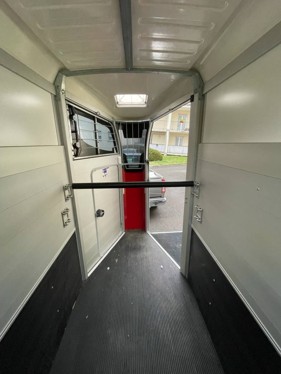 Van 1,5 place ifor Williams Hbx 403 R&Eacute;SERV&Eacute; 