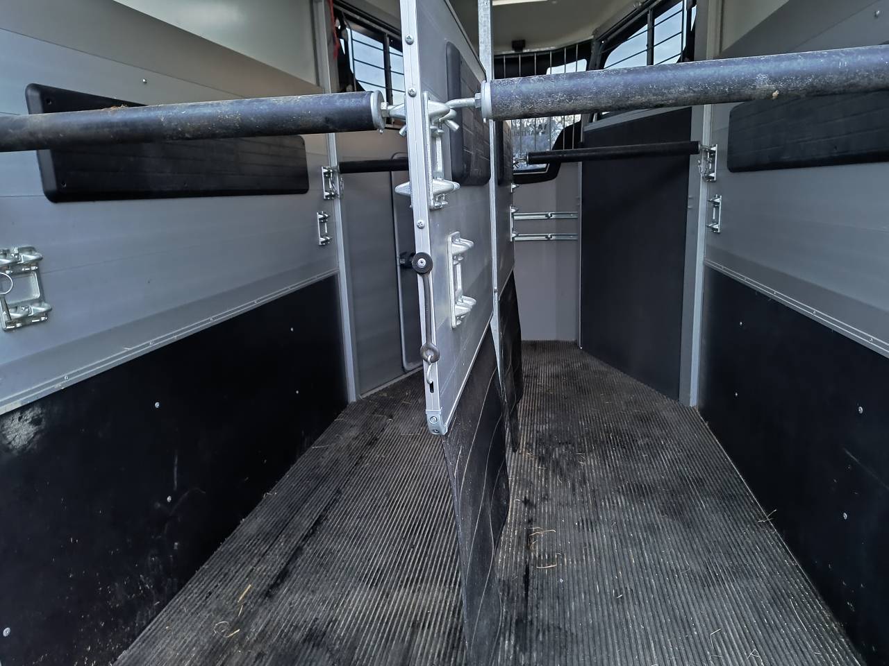 Van ifor Williams hbx 511 