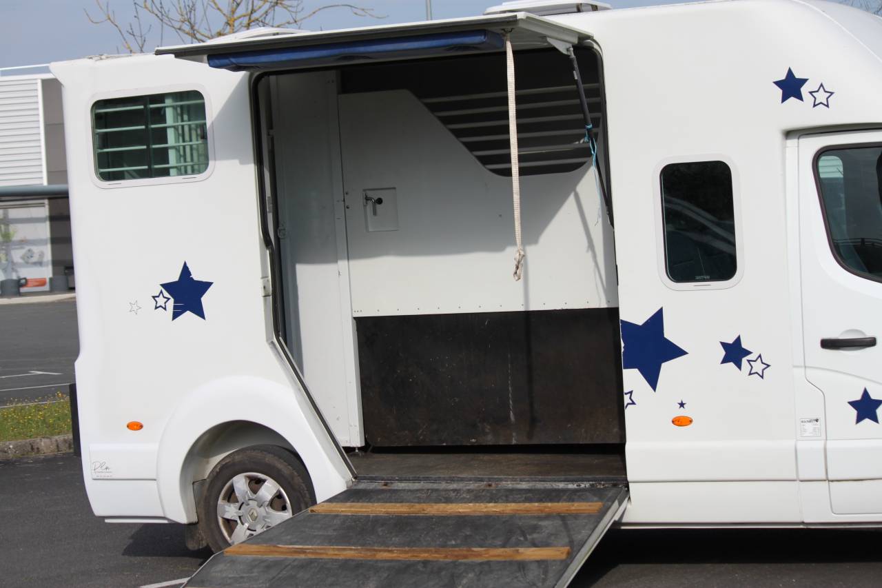 Camion 2 chevaux Barbot 5 places boite auto