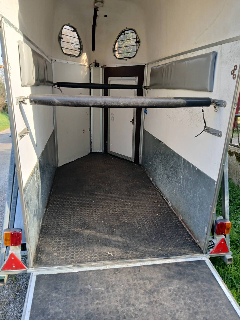 Vente van cheval libert&eacute; 