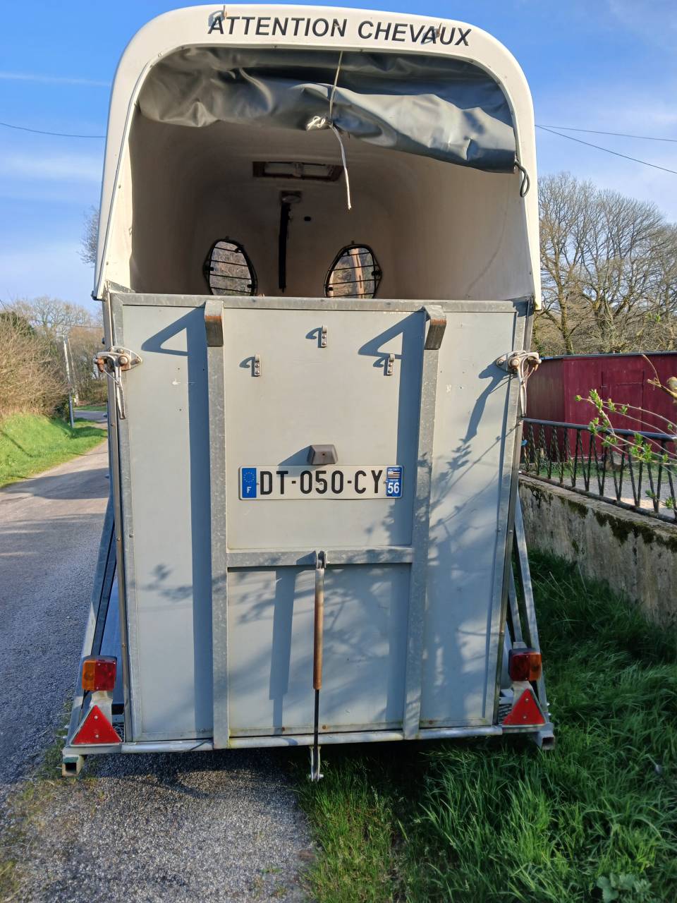 Vente van cheval libert&eacute; 