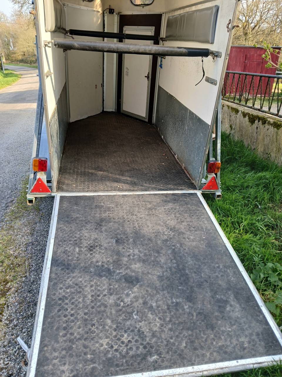 Vente van cheval libert&eacute; 