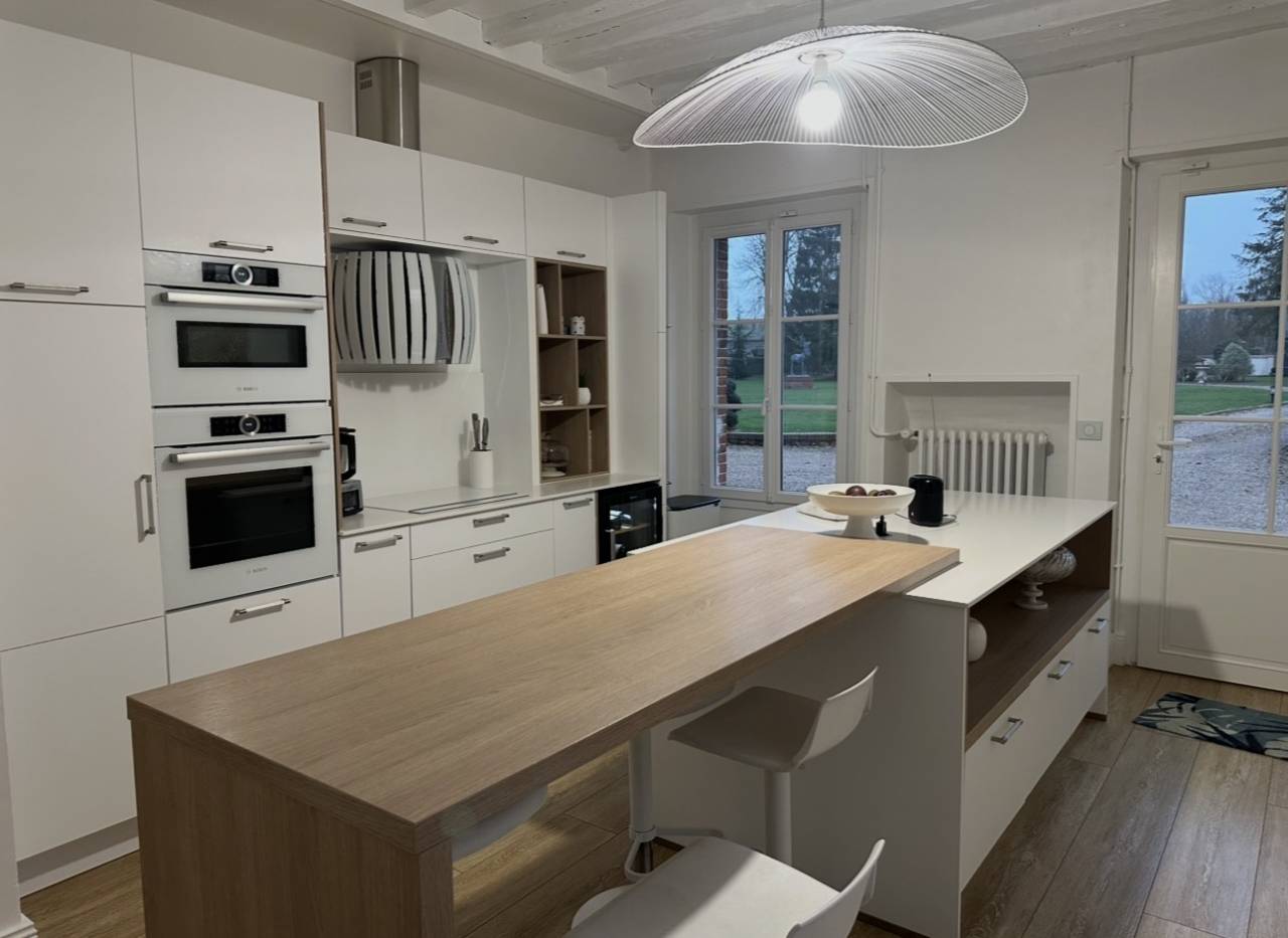 Belle propri&eacute;t&eacute; &eacute;questre + G&icirc;tes