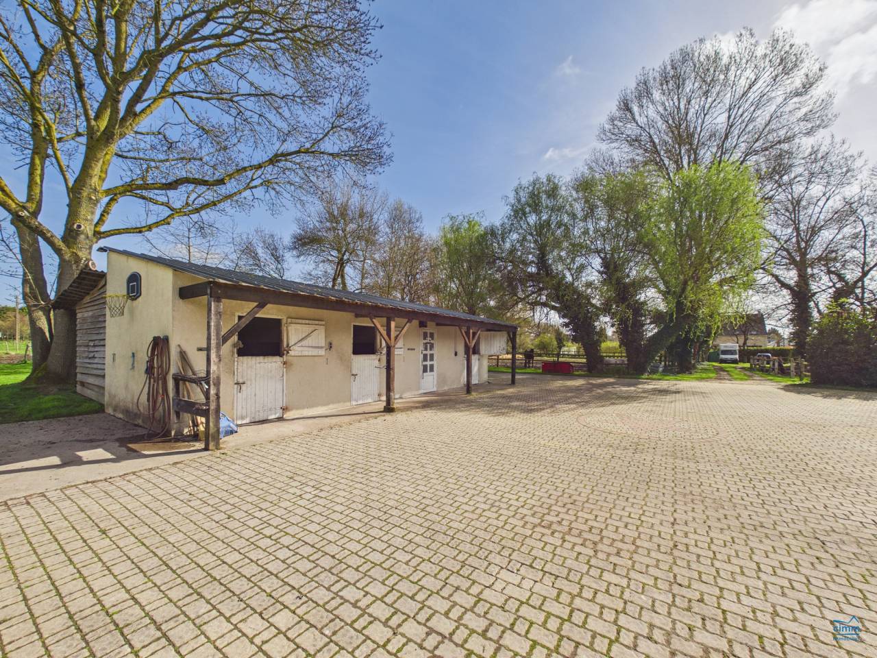 PROPRI&Eacute;T&Eacute; &Eacute;QUESTRE en EXCLU chez CIMM Immobilier