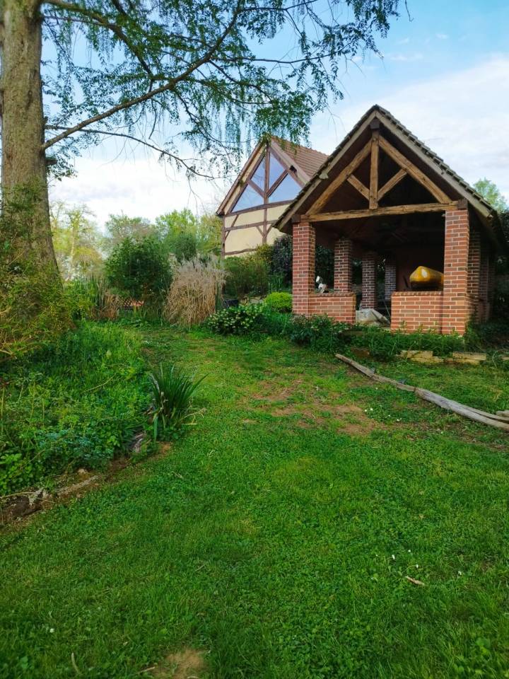 Propri&eacute;t&eacute; 6 hectares -       Sury pr&egrave;s L&eacute;r&eacute; , Centre