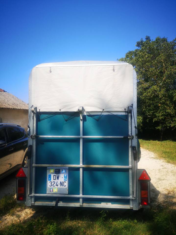 Location van 2 places