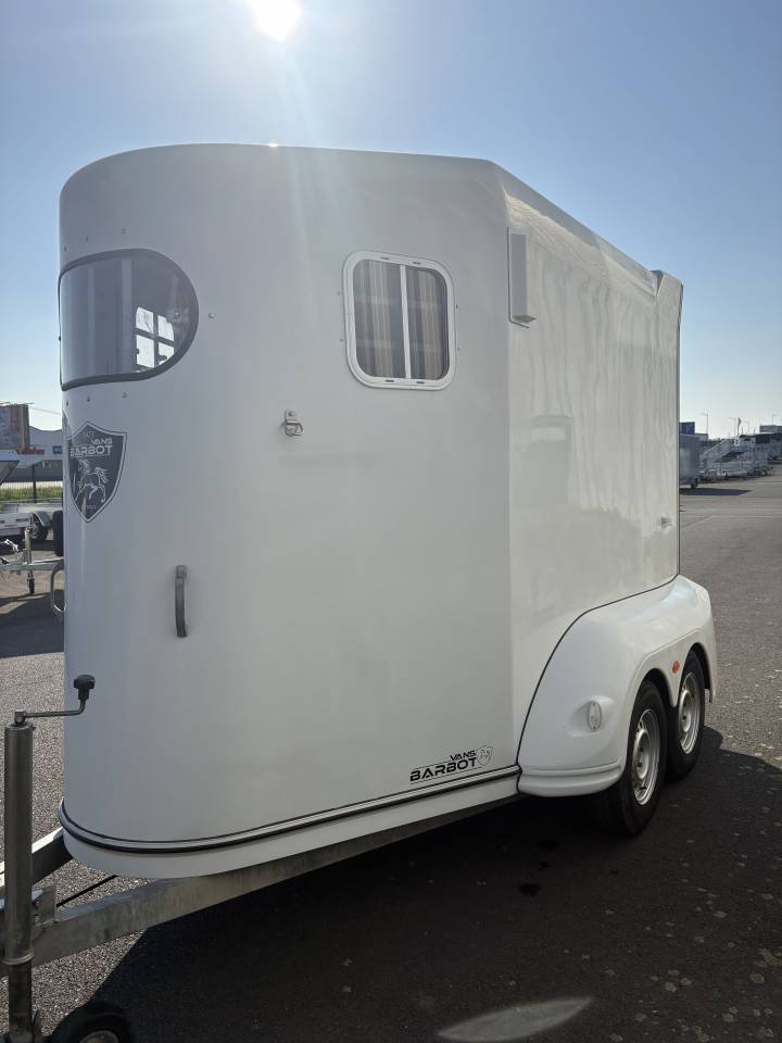 van 2 places  BARBOT