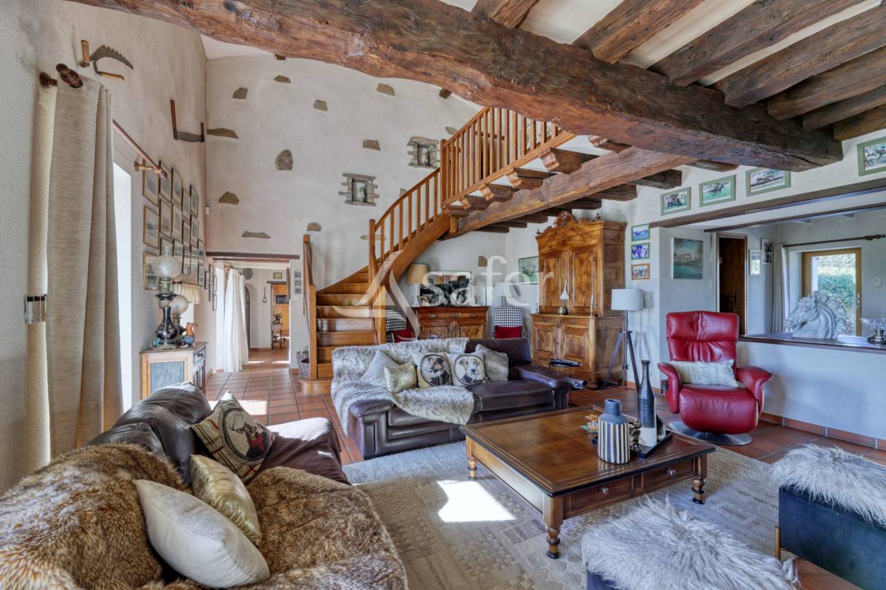 Une Ferme du XVIIe Si&egrave;cle, Alliant Histoire et Modernit&eacute;