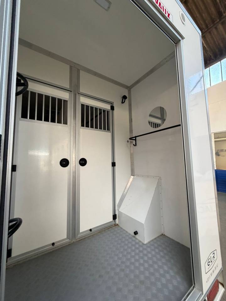  RENAULT MASTER &ndash; 2016 &ndash; 120CV &ndash; 175 000KM &ndash; ACR