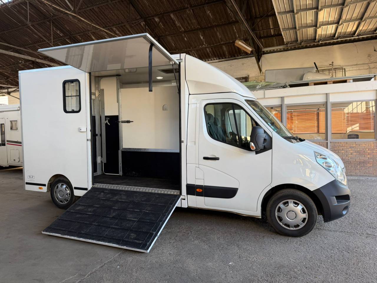  RENAULT MASTER &ndash; 2016 &ndash; 120CV &ndash; 175 000KM &ndash; ACR