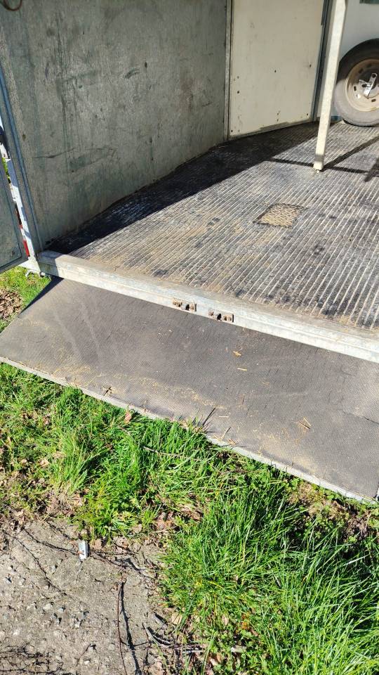 VAN 2 PLACES &ndash; MARQUE FAUTRAS