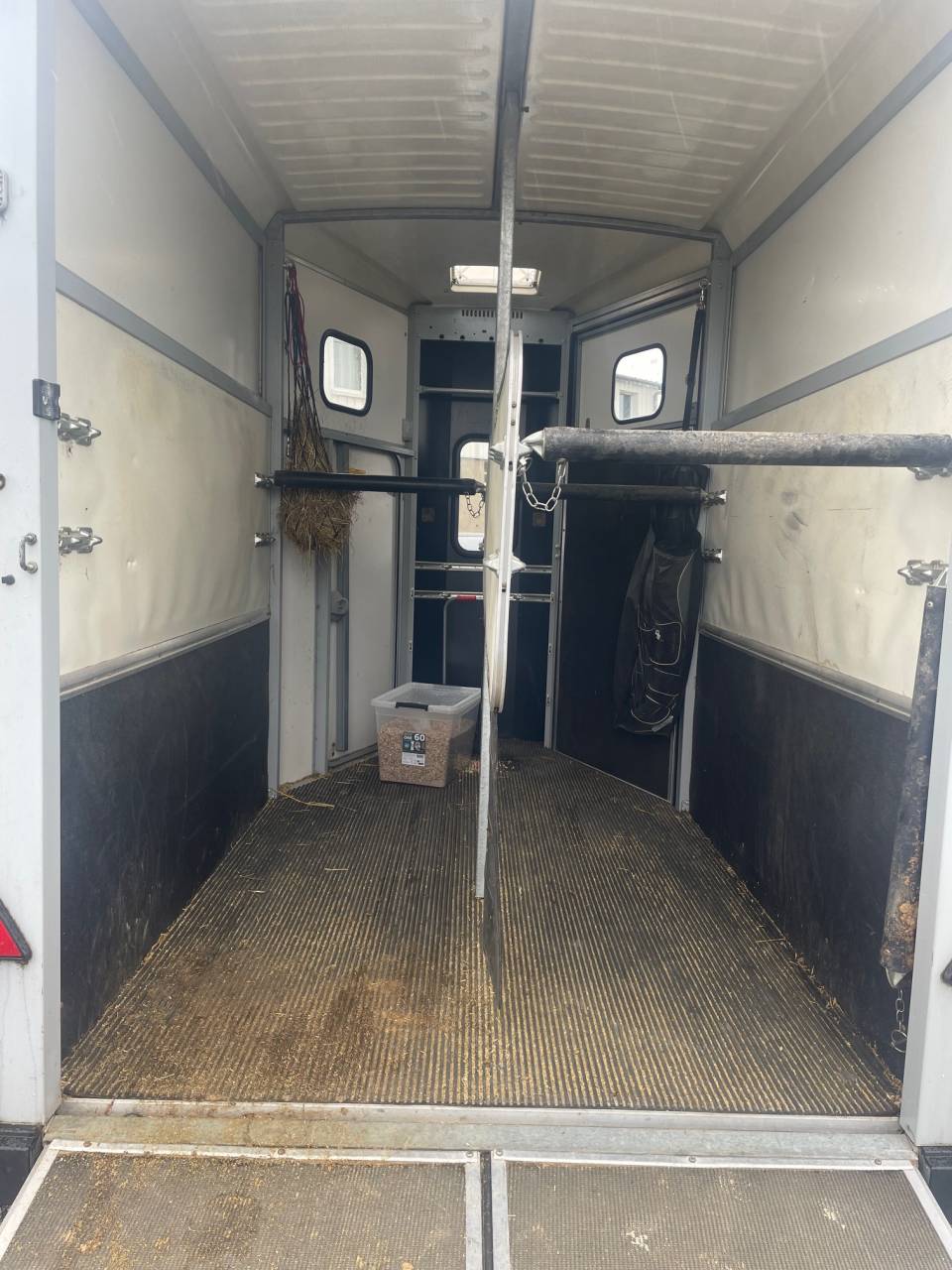 VAN 2 places, PTAC 2600kgs