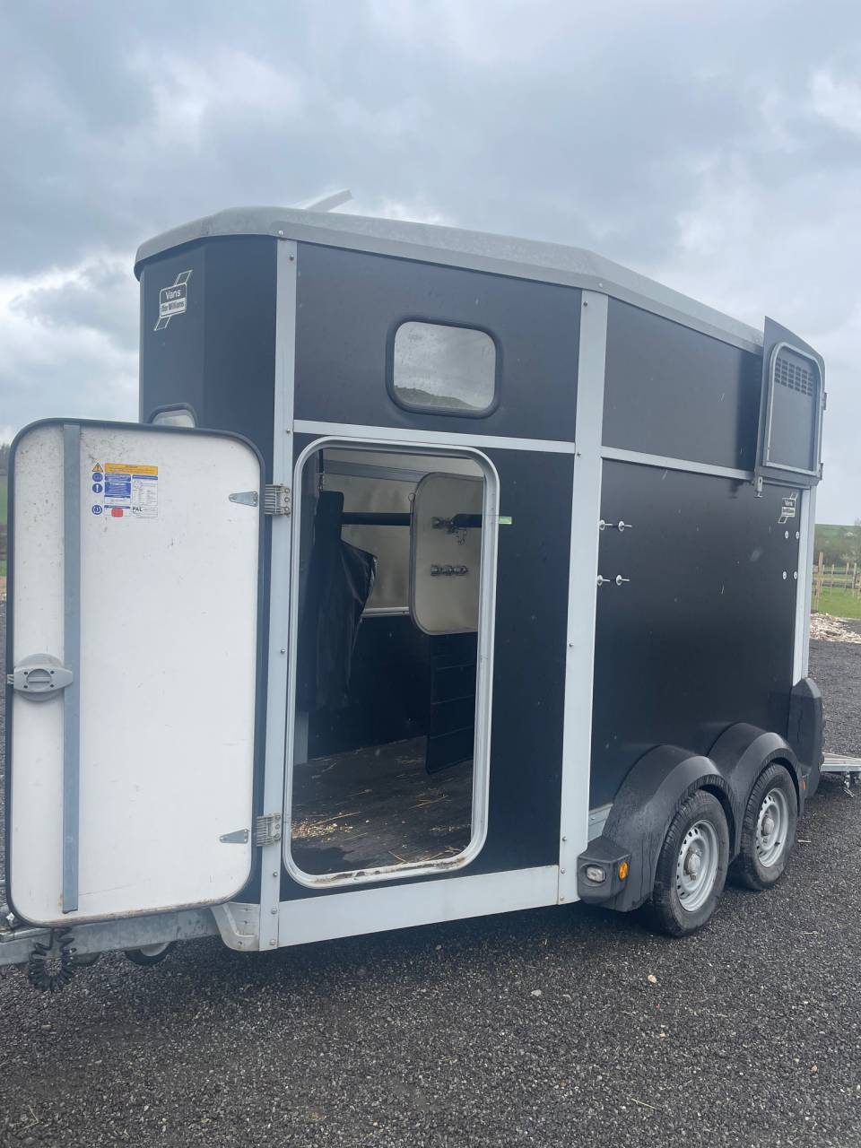 VAN 2 places, PTAC 2600kgs