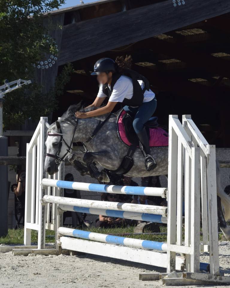 Inaya ponette ONC de 8ans