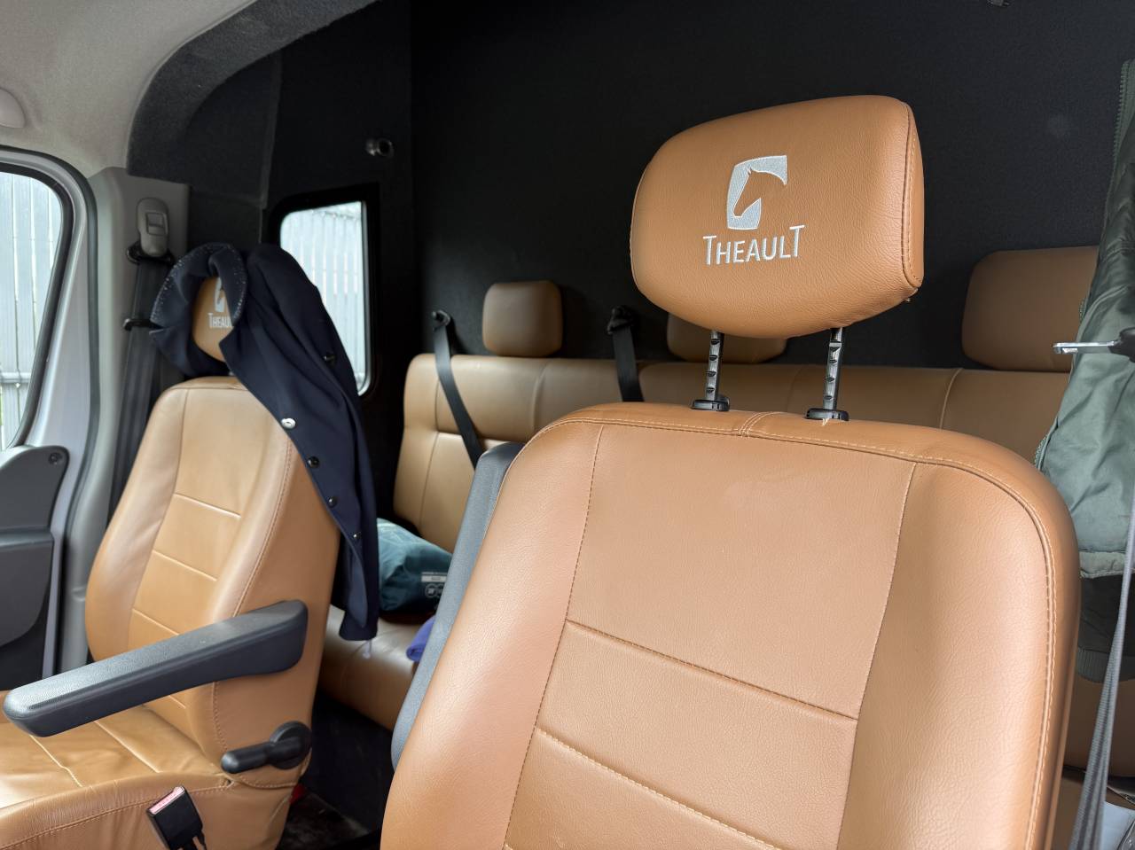 CAMION THEAULT VL - RENAULT MASTER PROTEO 5P SWITCH 