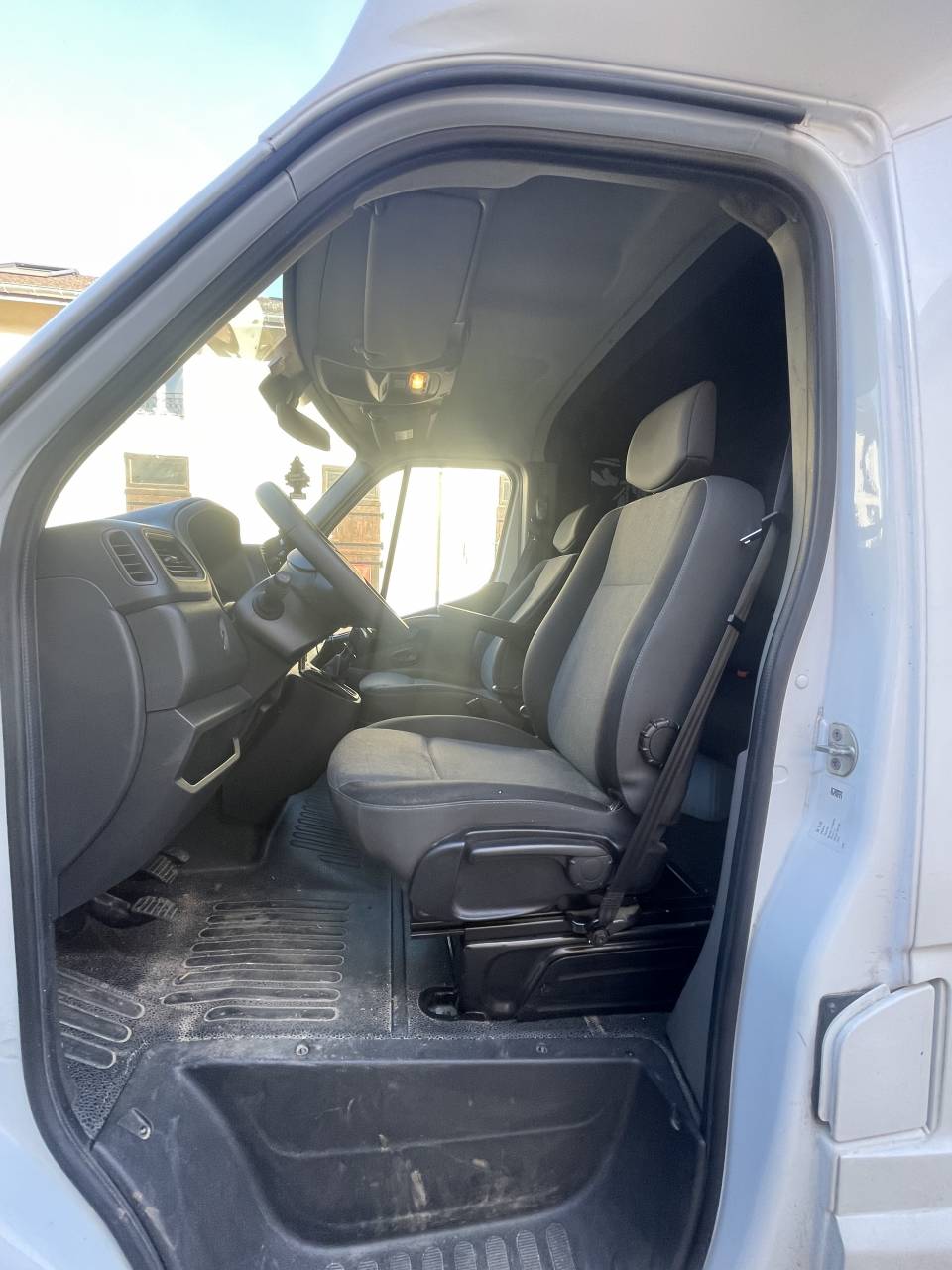 Camion 5 PLACES MTM ( stalle ) 