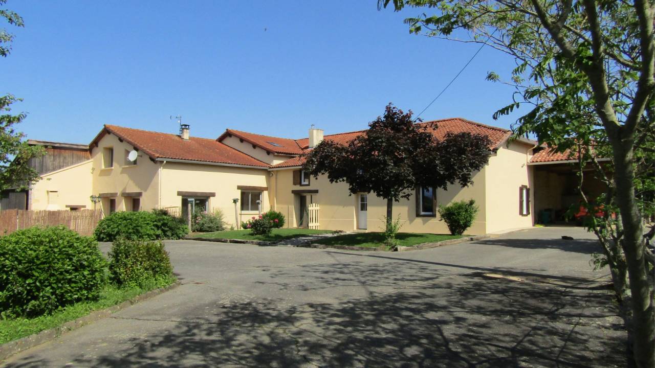 Propri&eacute;t&eacute; d&rsquo;exception de 22 hectares (31)