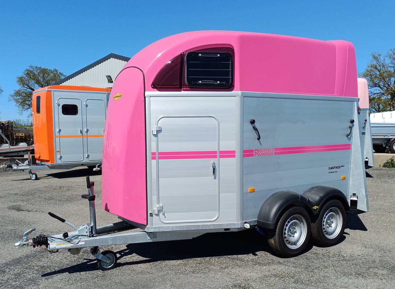 Van HUMBAUR Xanthos A&eacute;ro 2400