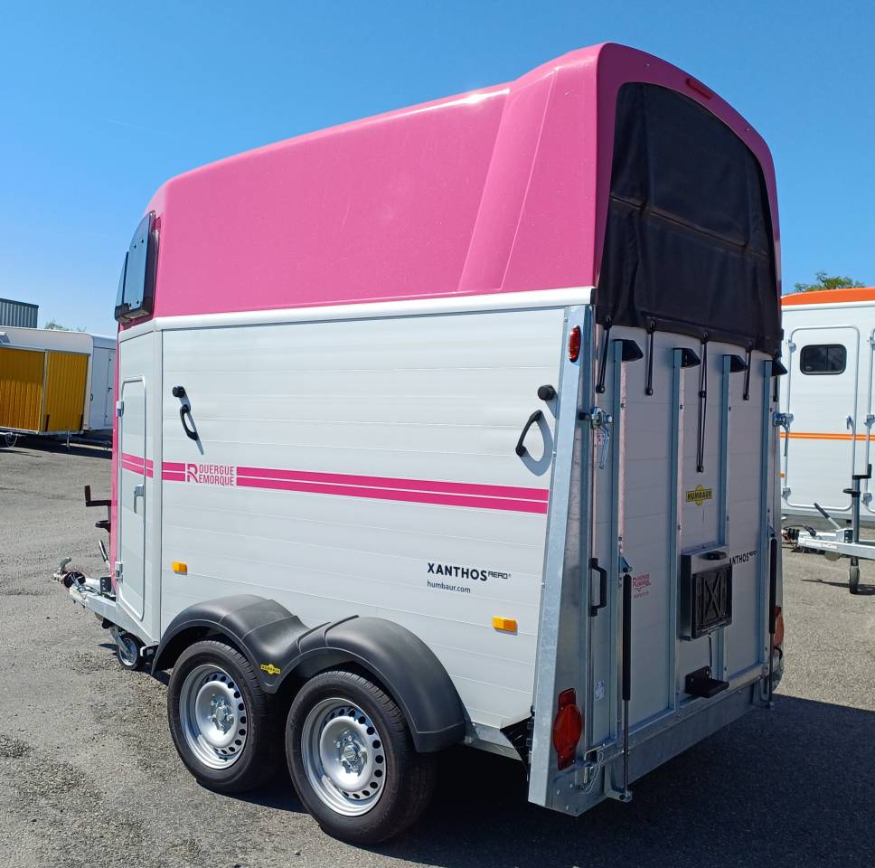 Van HUMBAUR Xanthos A&eacute;ro 2400