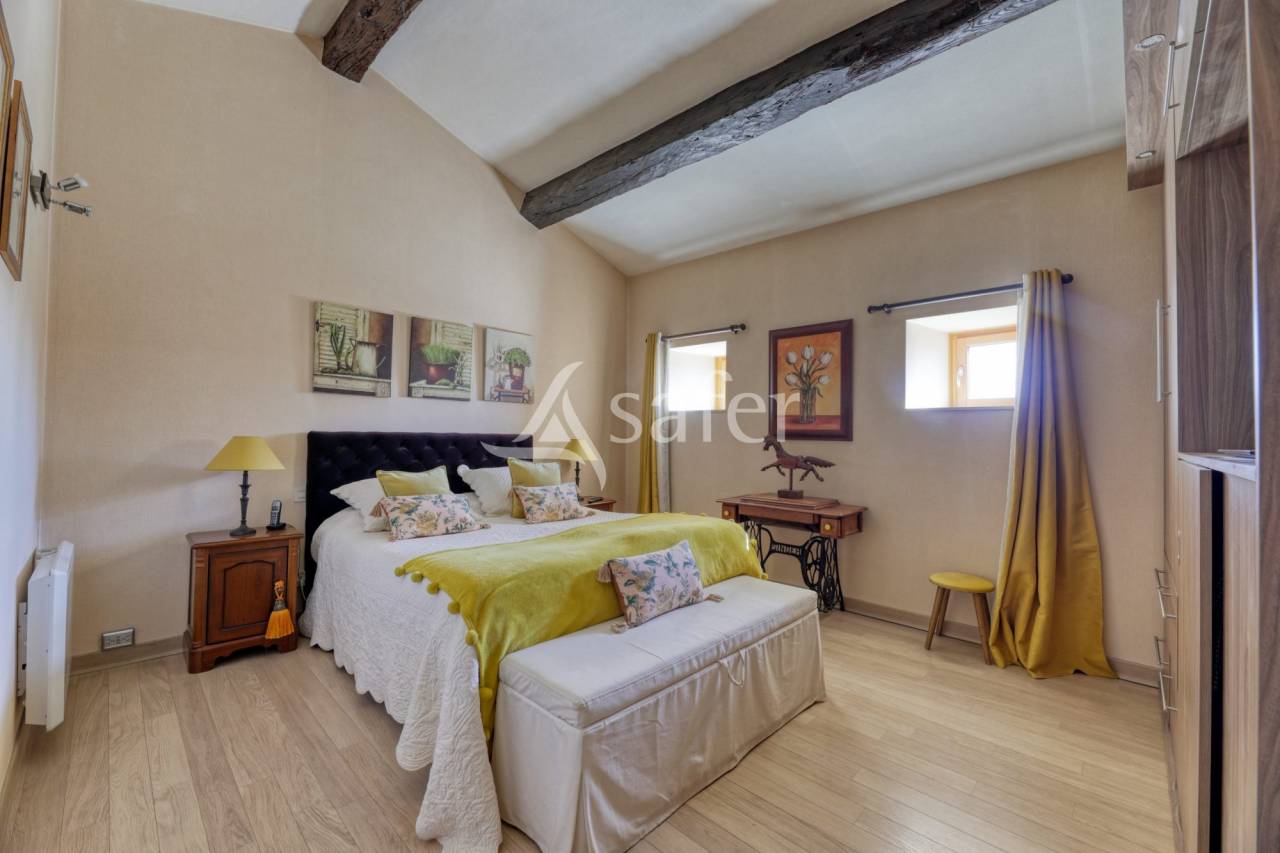 Une Ferme du XVIIe Si&egrave;cle, Alliant Histoire et Modernit&eacute;