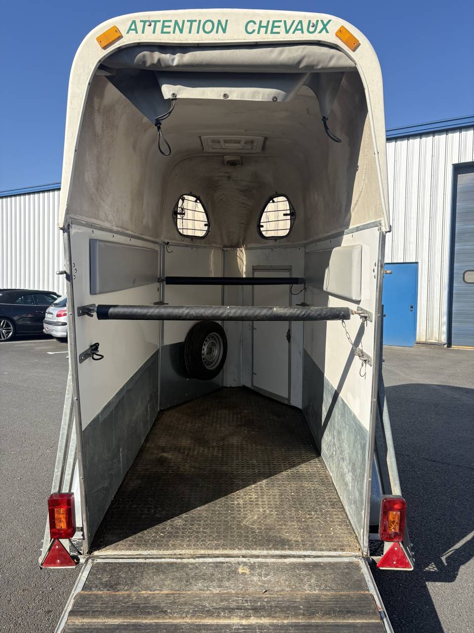 Van 1.5 places BARBOT